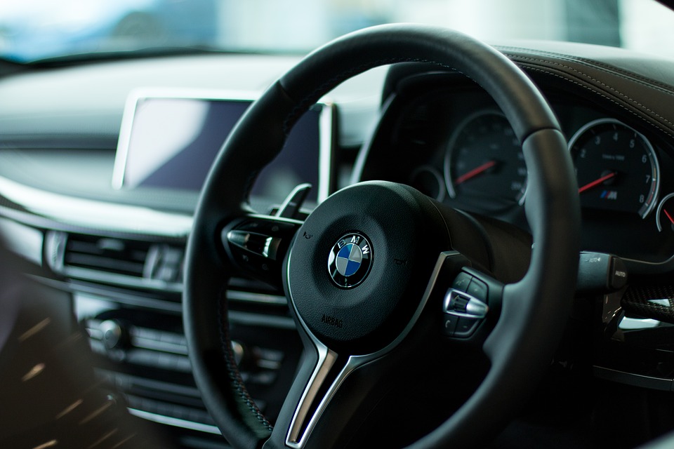 Dit is het leder dashboard van de snelle BMW M135i